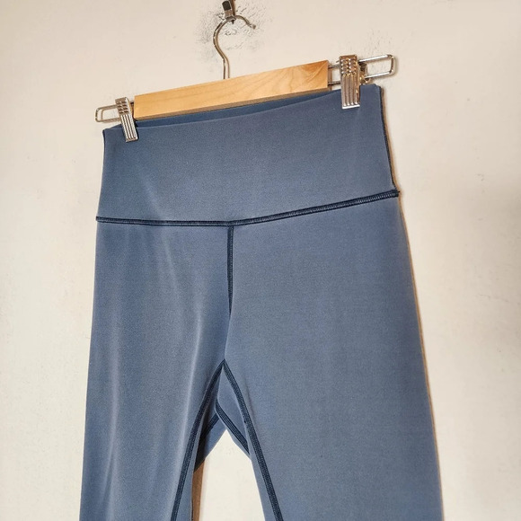 Lululemon Blue Align Crop. Women's size 8. - Picture 10 of 15